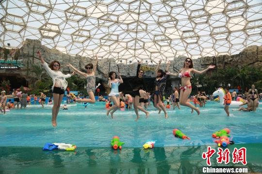 天津欢乐谷室外水公园回归 开启华北嬉水消夏新体验