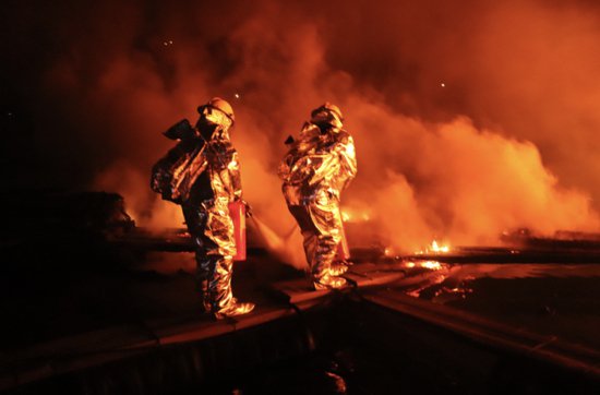 宁德海警局成功处置一起失火事件