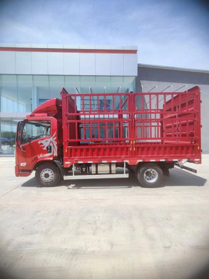 北京卖宽体2米3高栏货车的专卖店地址