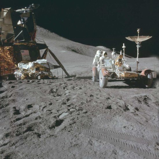 50年前人类扔在月球上的那些<em>纸尿裤</em>，现在<em>为何</em>成了野生“实验室...