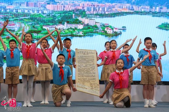 中国青少年向全球同龄人发出“珍爱湿地，从我做起”的倡议