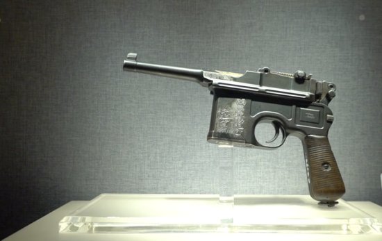 这把M1896式<em>毛</em>瑟手枪，为何被刻上<em>字</em>？