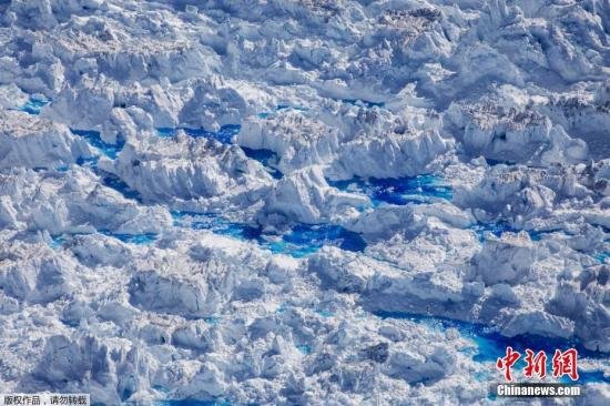 <em>北极海冰</em>加速消融 全球变暖成就“冰上丝绸之路”