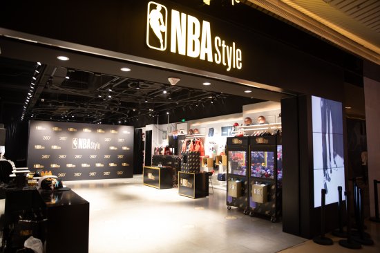 NBA<em>潮流服装店</em>推出全新NBA Style标志，专注<em>时尚</em>生活领域