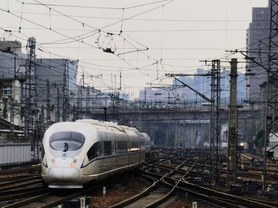 清明假期临近 国铁郑州局集团公司加开29趟高铁