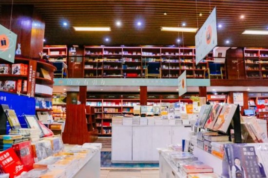 在书店过年是一种怎样的体验？