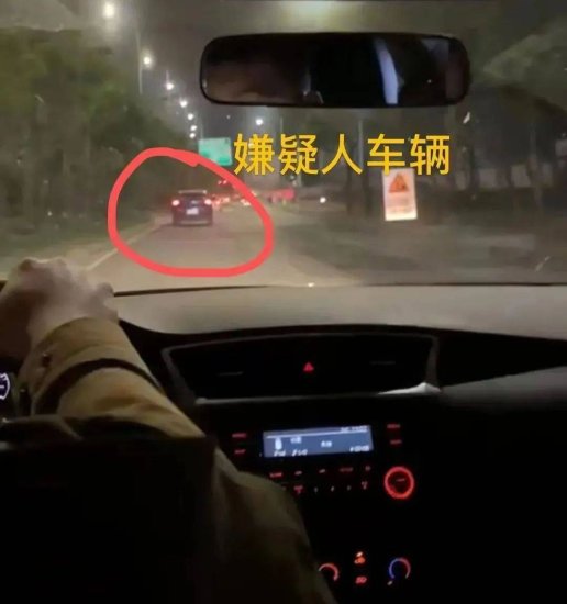 桂林市中心几小时内<em>多部手机</em>被盗，监控拍到画面令人愤怒