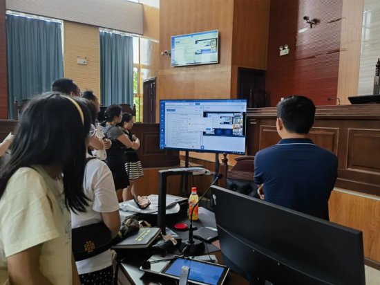 法官们在看什么？—黄平县人民法院开展庭审新模式操作培训