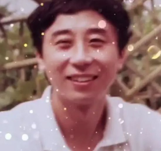 1985年，冯巩去老山阵地演出，被越军发现：中国前沿来了俩日本...