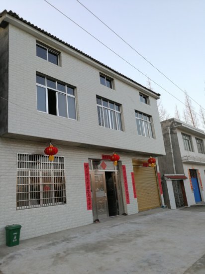 这是我<em>老家的房子</em>，典型的湖北荆州地区农村房