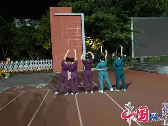 援宁护士离开南京 喊话扬州：蛋炒饭加油，我们来啦！