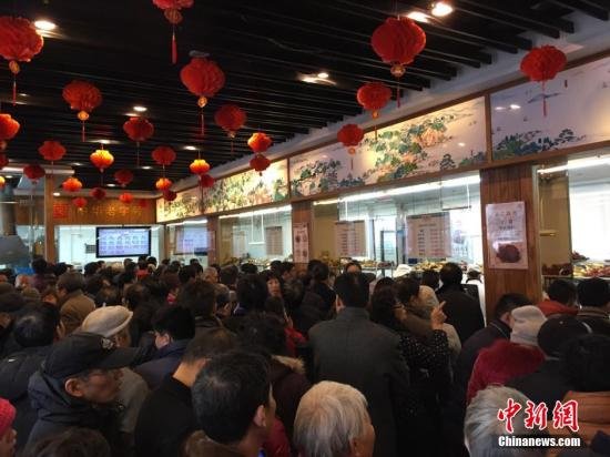 北京老字号年夜饭最早一年前预订 外卖套餐渐增