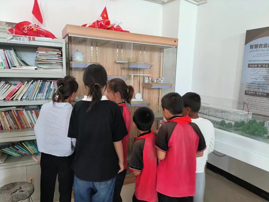 新疆和静：开展青少年阅读活动