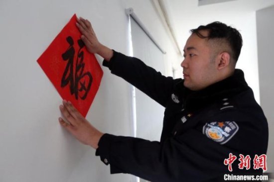 春运高峰下的徐州站派出所指挥室：每个民警都想有三头六臂