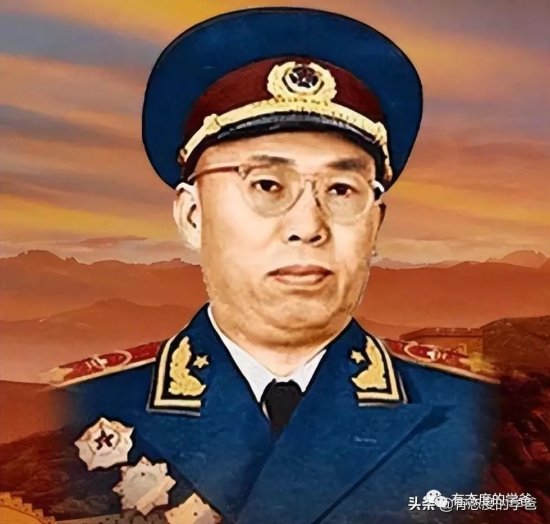 1952年，罗荣桓问这位兵团副<em>司令</em>：把你定为副军级，你<em>什么</em>意见...