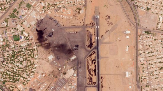 武装冲突持续 苏丹武装部队进抵喀土穆国际<em>机场附近</em>