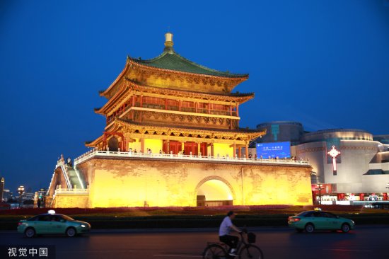中国—中亚峰会将在西安举行 街头<em>装扮</em>一新