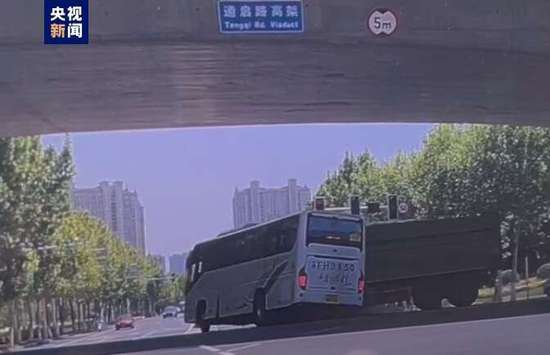 江苏南通交通事故造成1名小学生死亡 事故原因初步查明