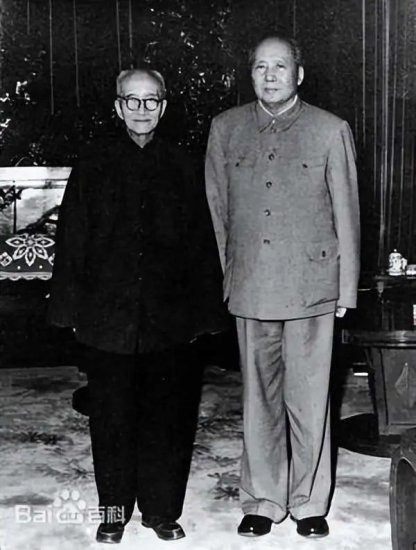1945年，毛主席在重庆谈判，一老者手心写“走”<em>字</em>提醒，结局...