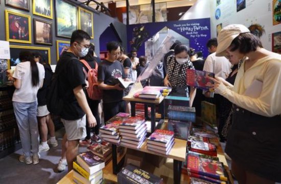 北京国际图书节闭幕，最后一日观众依然热情高涨