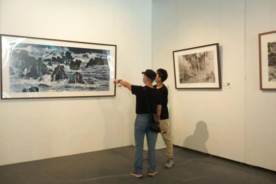 “中国摄影名家百人百<em>幅</em>作品收藏大展”在京举办
