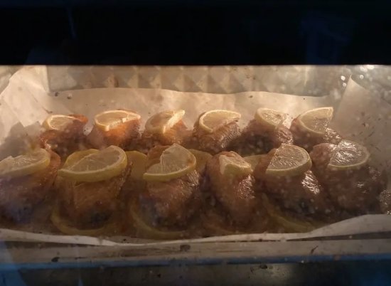 简单版的<em>奥尔良烤翅</em>，加上柠檬和土豆，味道和颜值双双在线