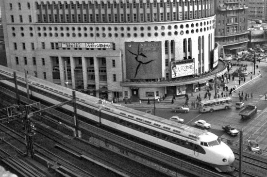 从1964东京奥运会看<em>日本</em>建筑设计：混凝土中的<em>重生</em>