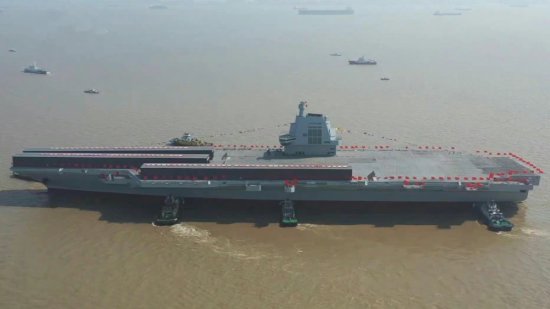 美专家：中国又开建2艘003型航母，美<em>海军</em>或会被中国<em>海军</em>赶超