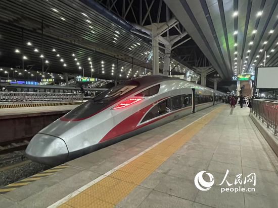 2024年铁路春运今日启动 记者探访北京地区春运首<em>趟始发列车</em>