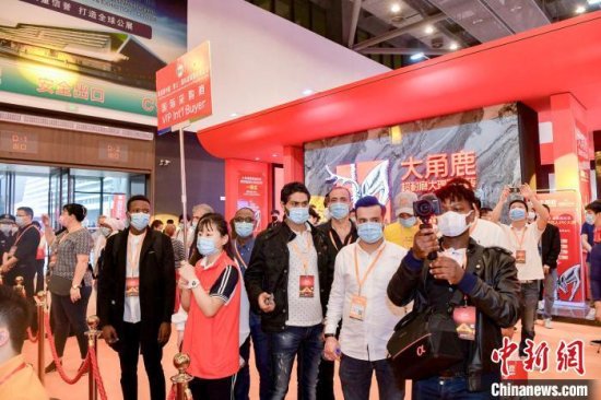 中国（晋江）国际<em>家装</em>建材<em>博览会</em>启幕 VR开启新视界
