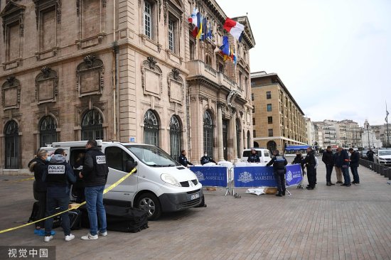 法国马赛发生袭警事件 袭击者<em>被警方击毙</em>