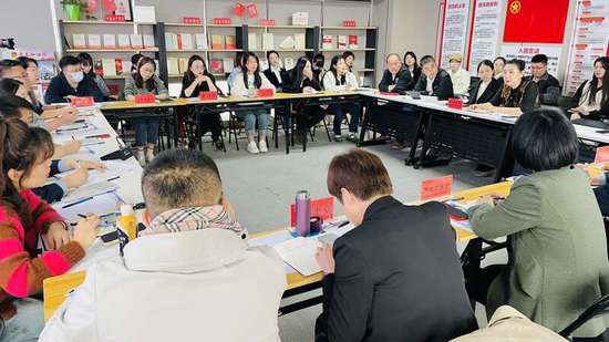 团银川市兴庆区委组织创业青年召开高质量发展座谈会
