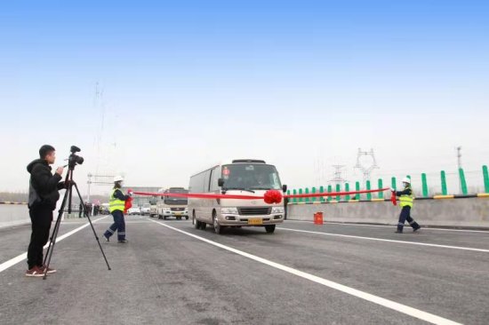 一线串起四县区 济宁最大规模普通国省道建设项目西段建成通车