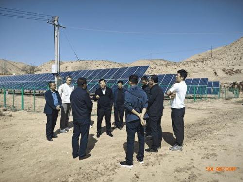 甘肃省市能源主管部门赴皋兰调研光伏发电项目