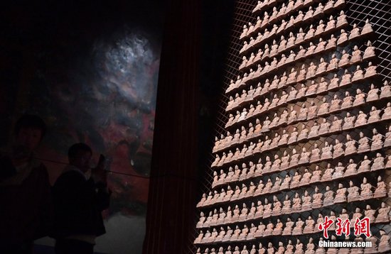 “聚沙为塔”展览在西藏拉萨开幕 3000余件文物展出