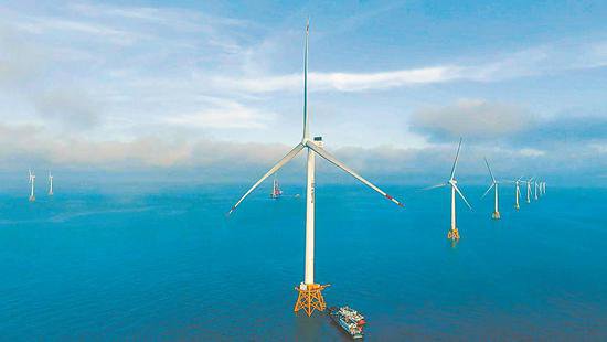 全球首台十六兆瓦<em>超大容量</em>海上风电机组落户平潭外海