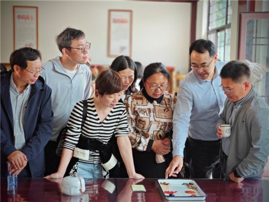 江苏农牧科技职业学院举办中药材种植加工技术现场观摩会