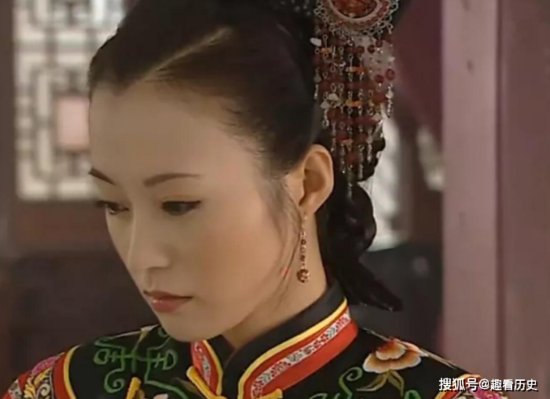 她是清朝的汉人<em>公主</em>，孝庄将她视为儿媳，她却被吴三桂<em>俘虏</em>八年