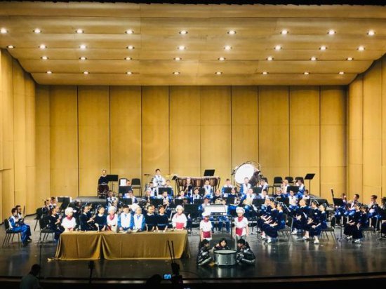 特别的节日礼物！小学管乐团在大剧院开了一场专场音乐会