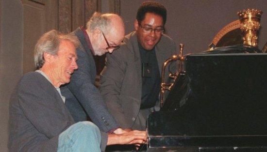 配乐师莱尼·涅霍斯去世，曾为《<em>廊桥遗梦</em>》配乐