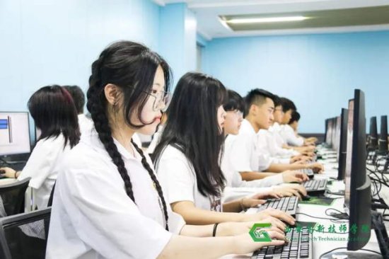 <em>西安</em>高新技师学院-互联网工程系