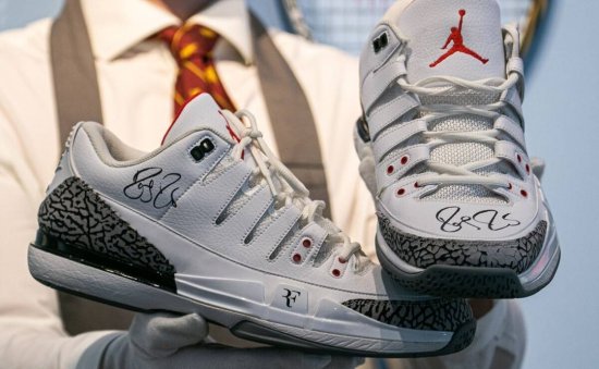 珍贵！为纪念迈克尔乔丹的NBA成就，这一双六冠王战靴你了解吗...