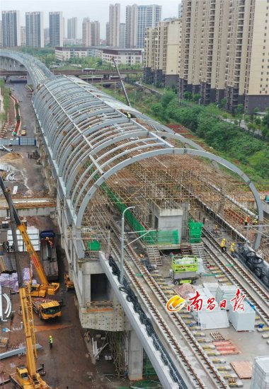 南昌<em>地铁</em>4号线高架段已开始<em>车站装修</em> 3条延长线计划下月开工