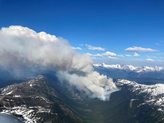 全球连线 | 两百余处野火失控 加拿大遭遇史上最<em>严峻</em>森林火情