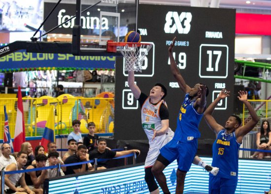 三人<em>篮球世界杯预选赛</em>中国男篮保留晋级希望