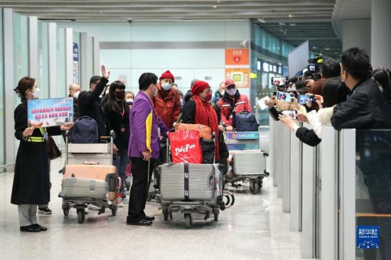 内地与港澳人员往来全面恢复后首个香港赴<em>北京旅游</em>团抵京