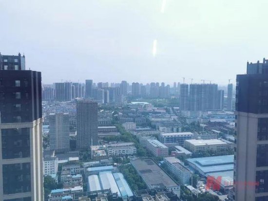 多城<em>二手房</em>挂牌量压顶：上海增幅全国第一，重庆规模全国第一，...