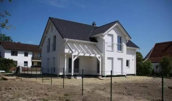 德国旧房改造只要15天，国内水泥砖建房落后太多！