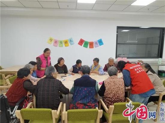 苏州黄桥村开展“母亲节献礼 爱的时光链”活动