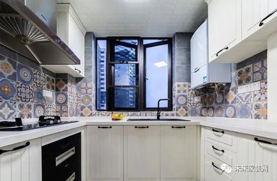想让厨房<em>装修</em>设计有个性，墙砖颜色图案很重要，看看有没有你...